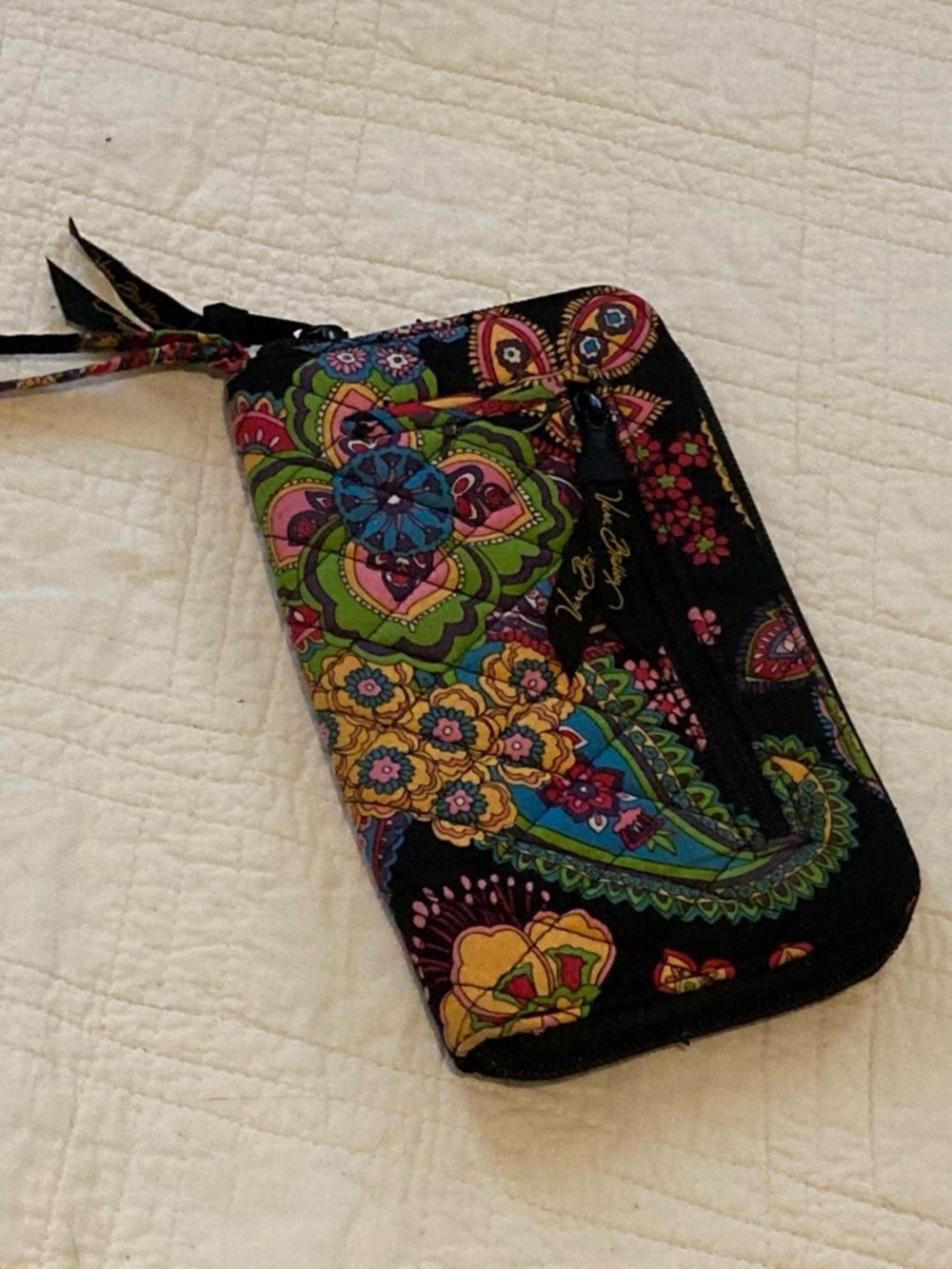 Vera Bradley Black Multi Paisley Quilted Wristlet Wallet